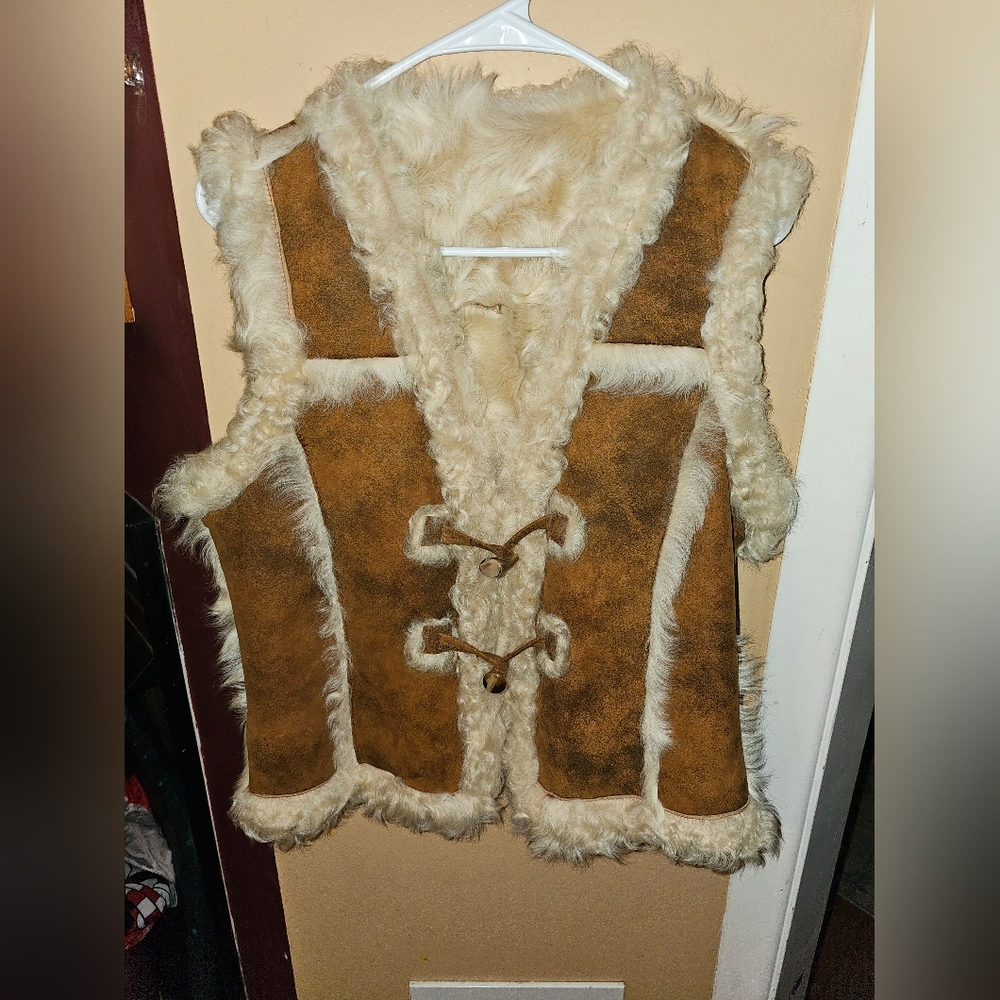 Lamb Fur Vest. Sz L